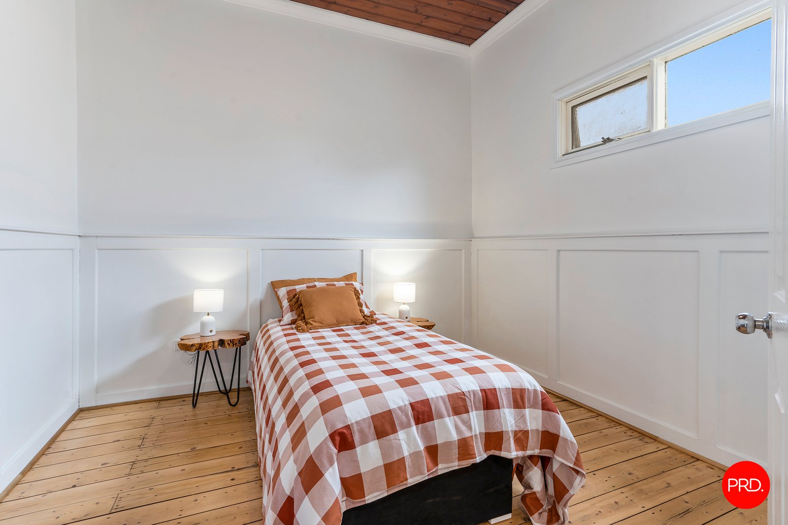 15 Jackson Street LONG GULLY 12