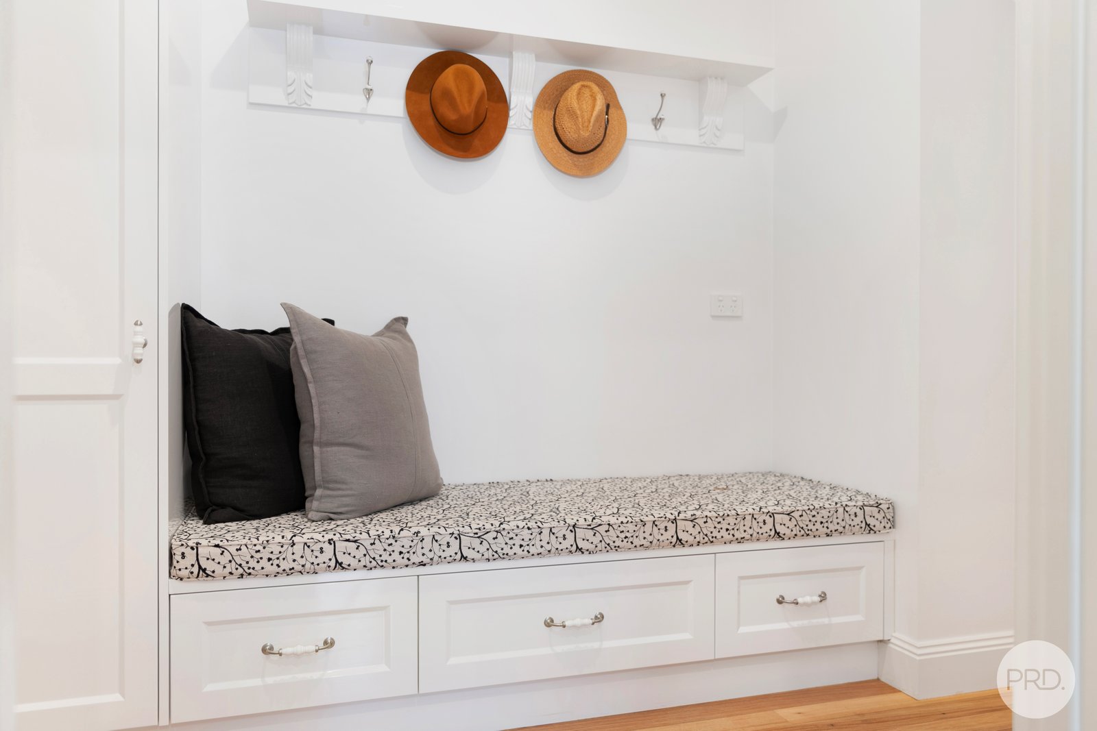 15 Jacksons Road WARRENHEIP 26