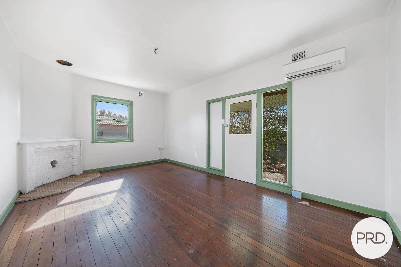 15 James Street MOORLAND 4