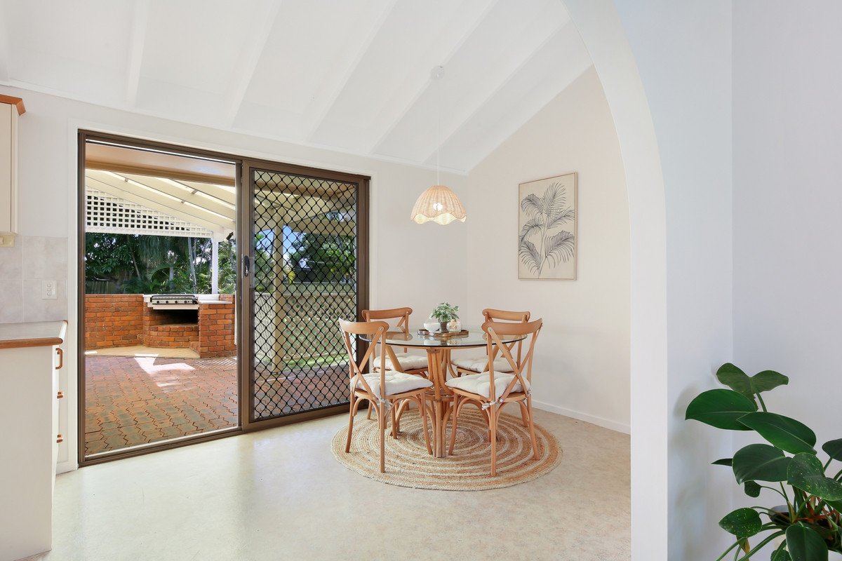 15 Japonica Drive Palm Beach 18