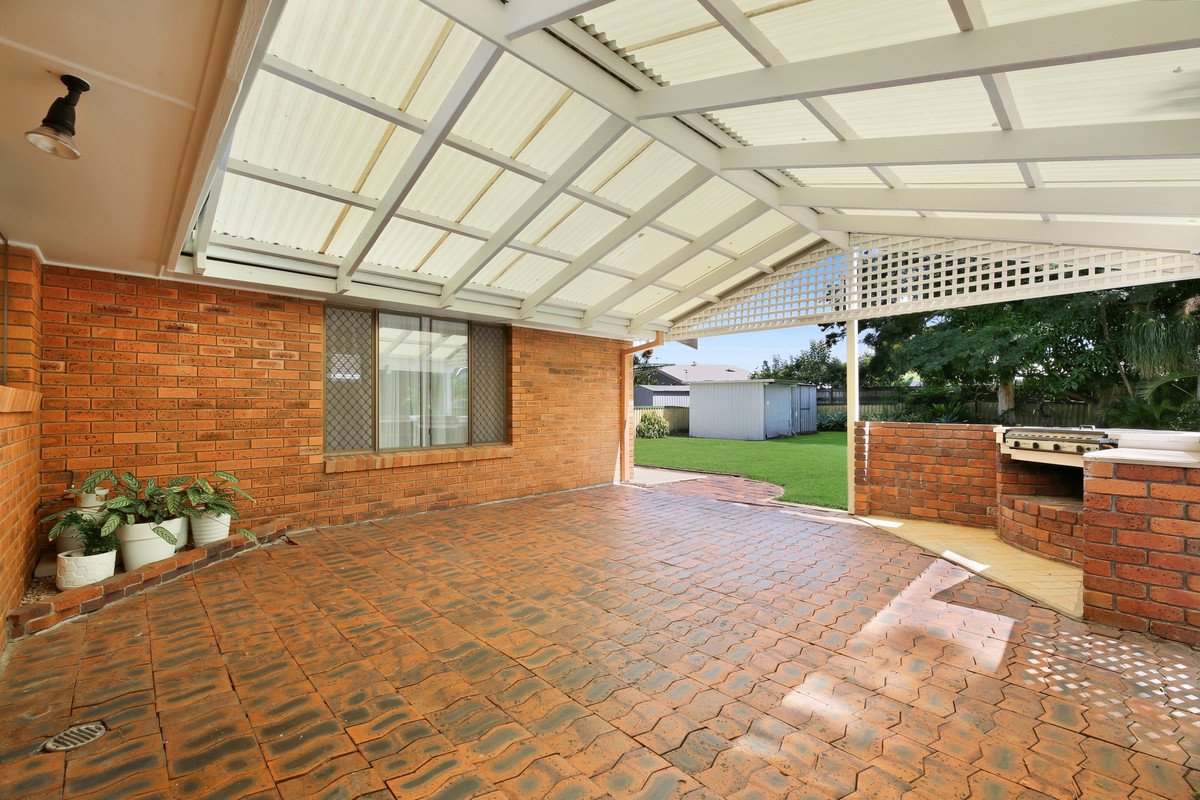 15 Japonica Drive Palm Beach 19