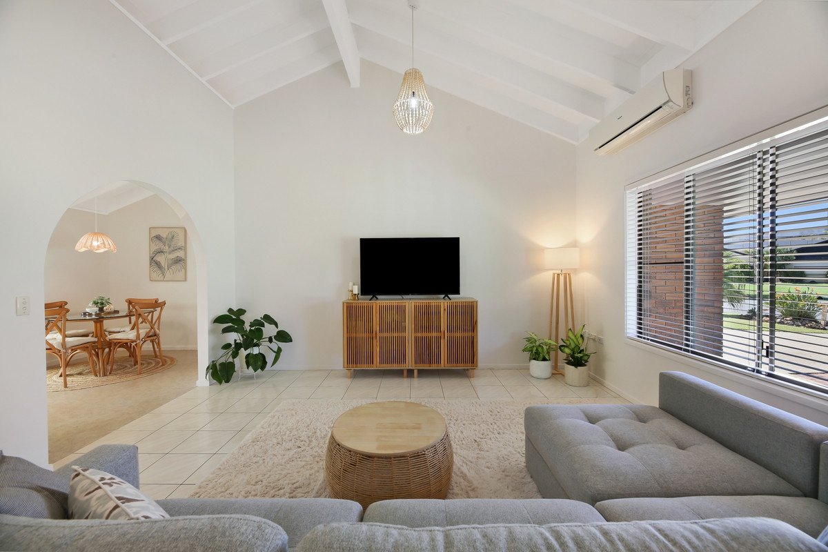 15 Japonica Drive Palm Beach 2