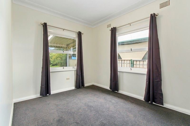 15 Jill Street SOUTH TAMWORTH 6