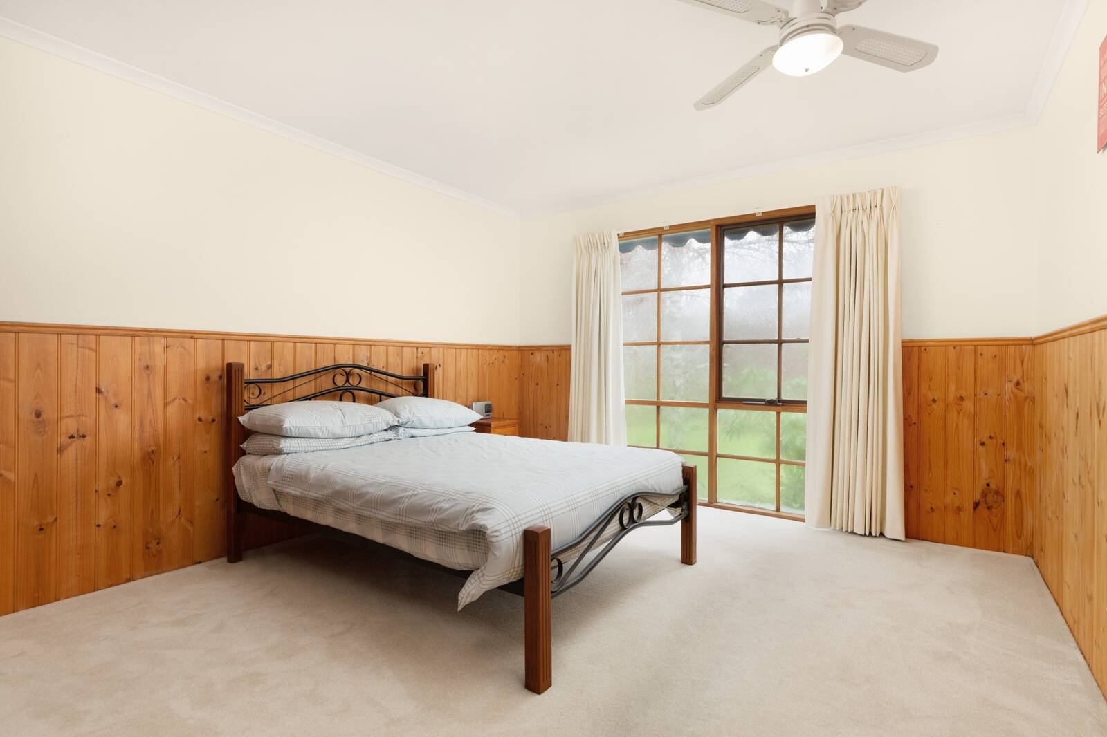 Real Estate and Property in 15 Jim Road, Newham, VIC