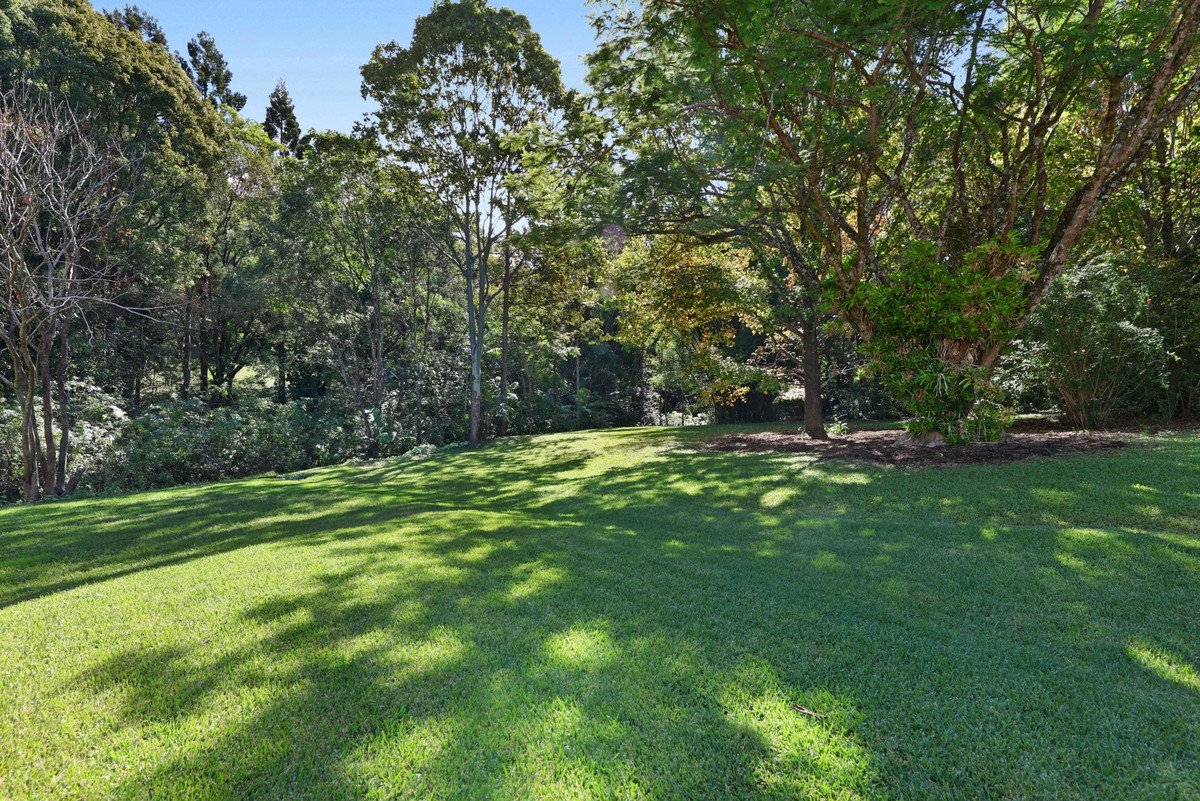 15 Joanne Court Currumbin Valley 28