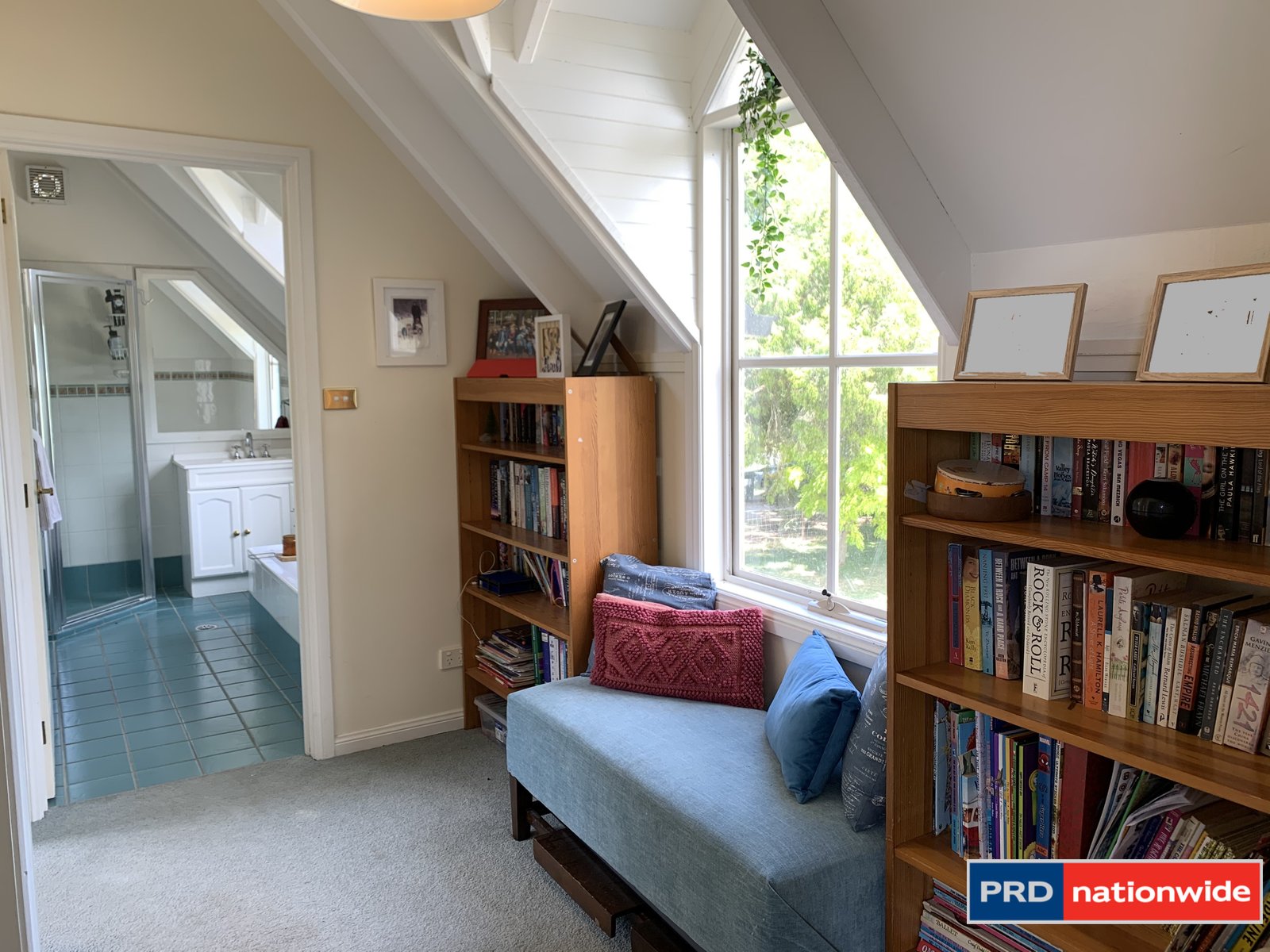 15 John Dwyer Crescent BUNGENDORE 14