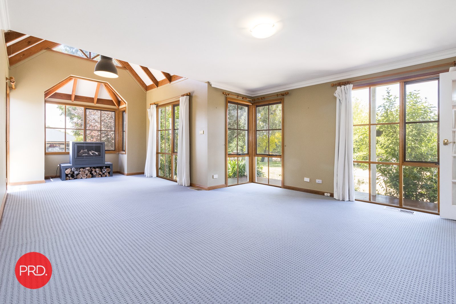 15 John Dwyer Crescent BUNGENDORE 5