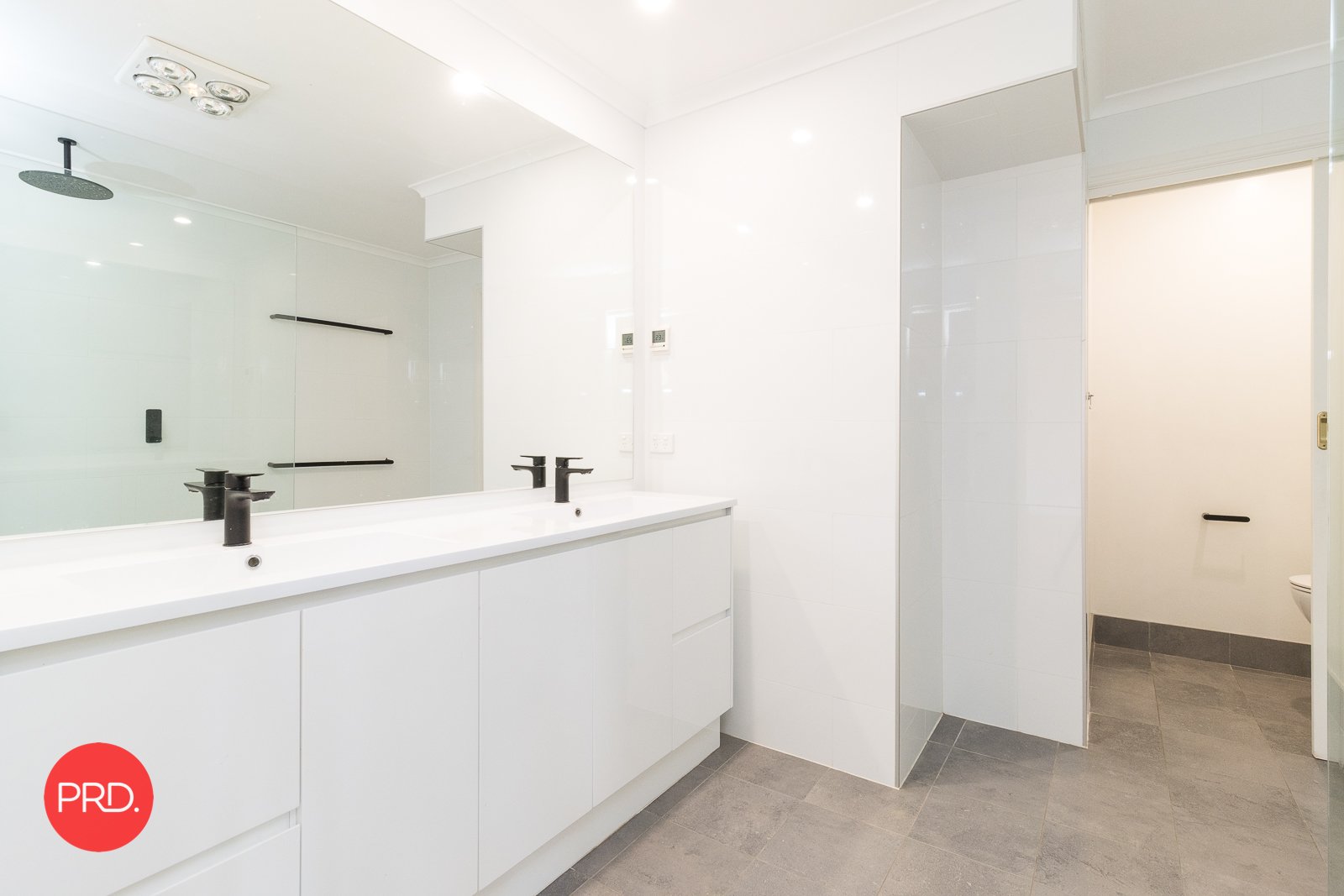 15 John Dwyer Crescent BUNGENDORE 12