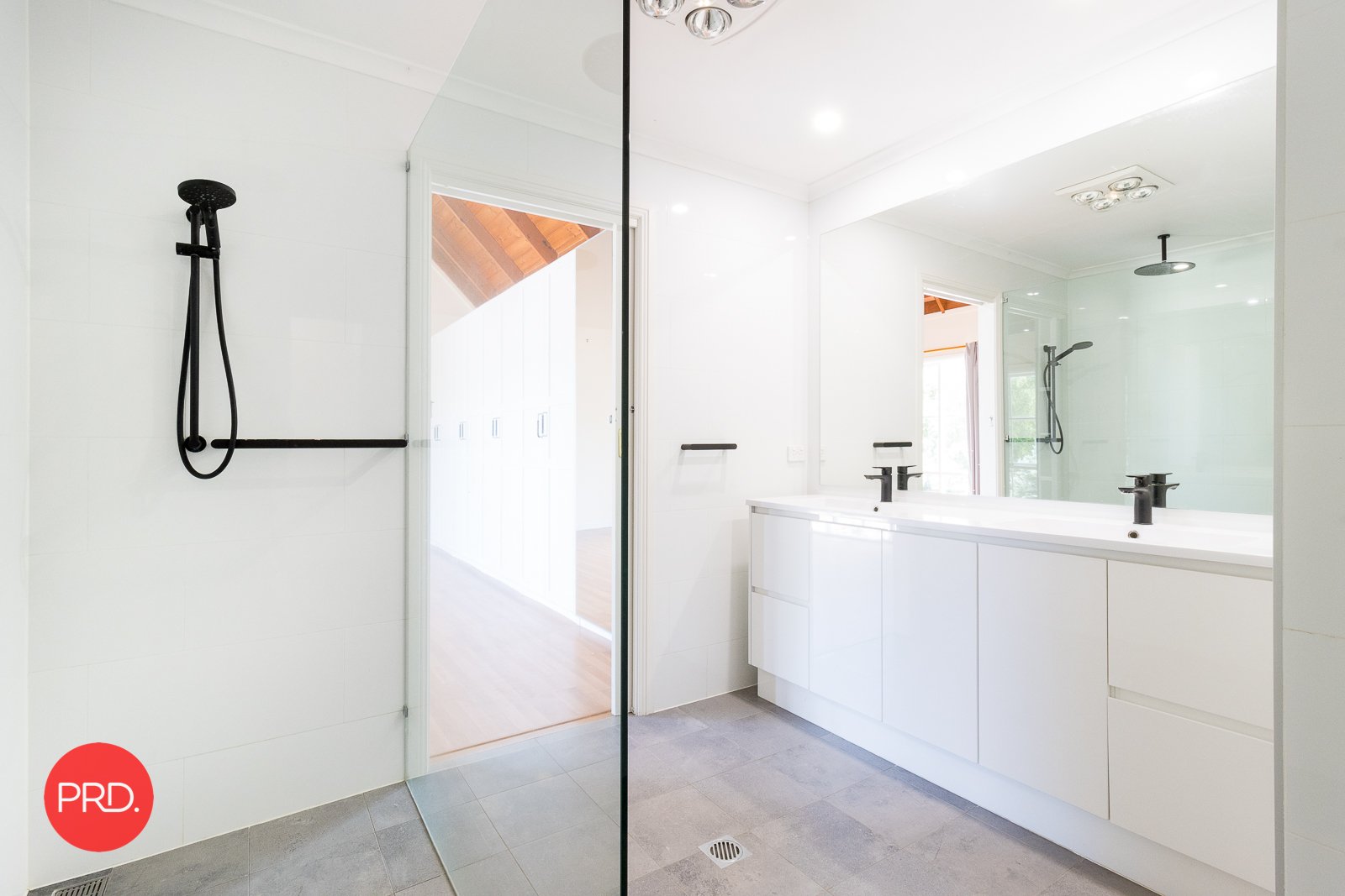 15 John Dwyer Crescent BUNGENDORE 13