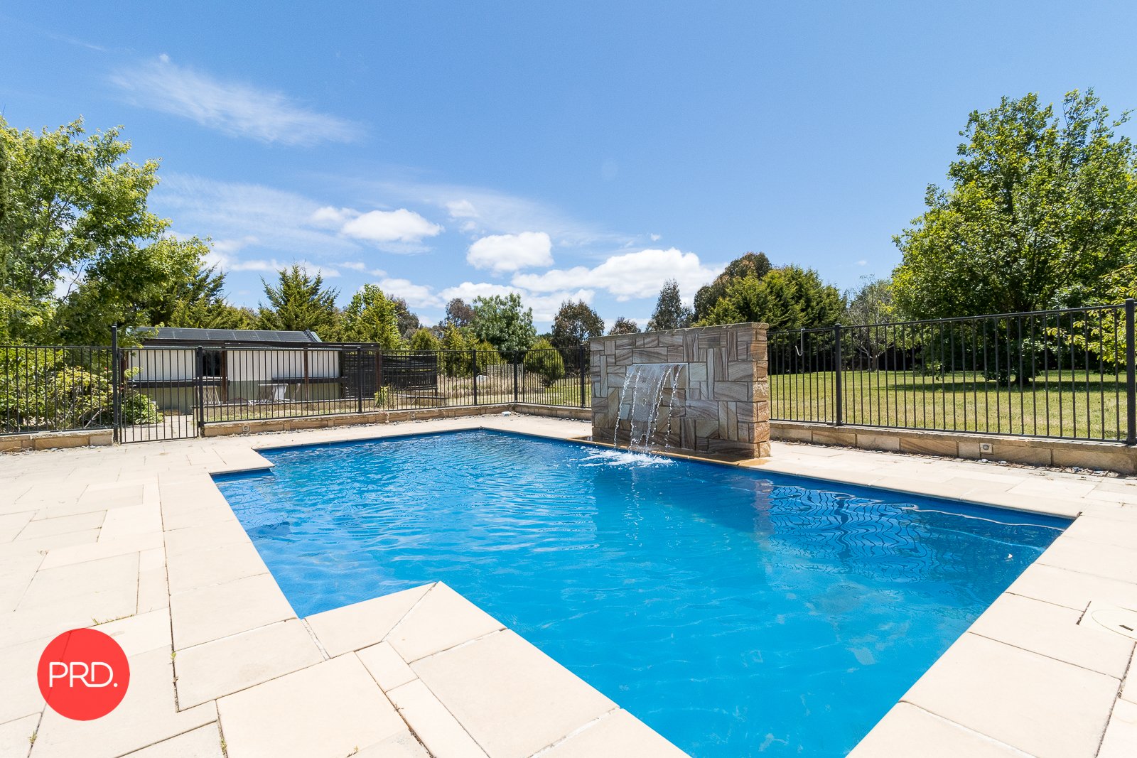 15 John Dwyer Crescent BUNGENDORE 23