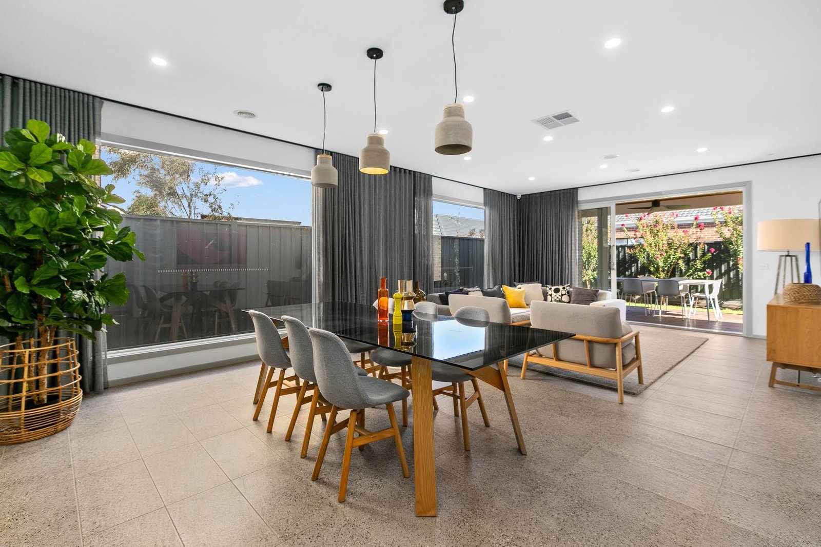 Gallery: 15 Journey Dr