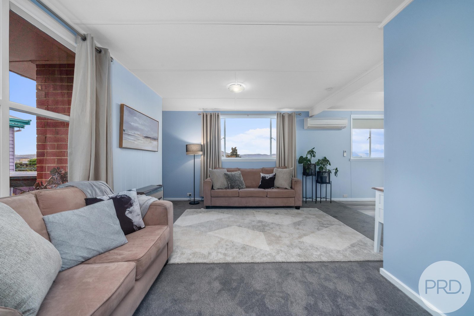15 Junee Street CHIGWELL 13
