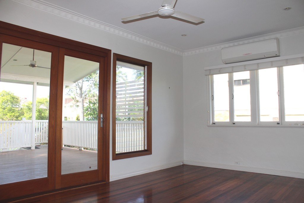 15 Kembla Street WAVELL HEIGHTS 5