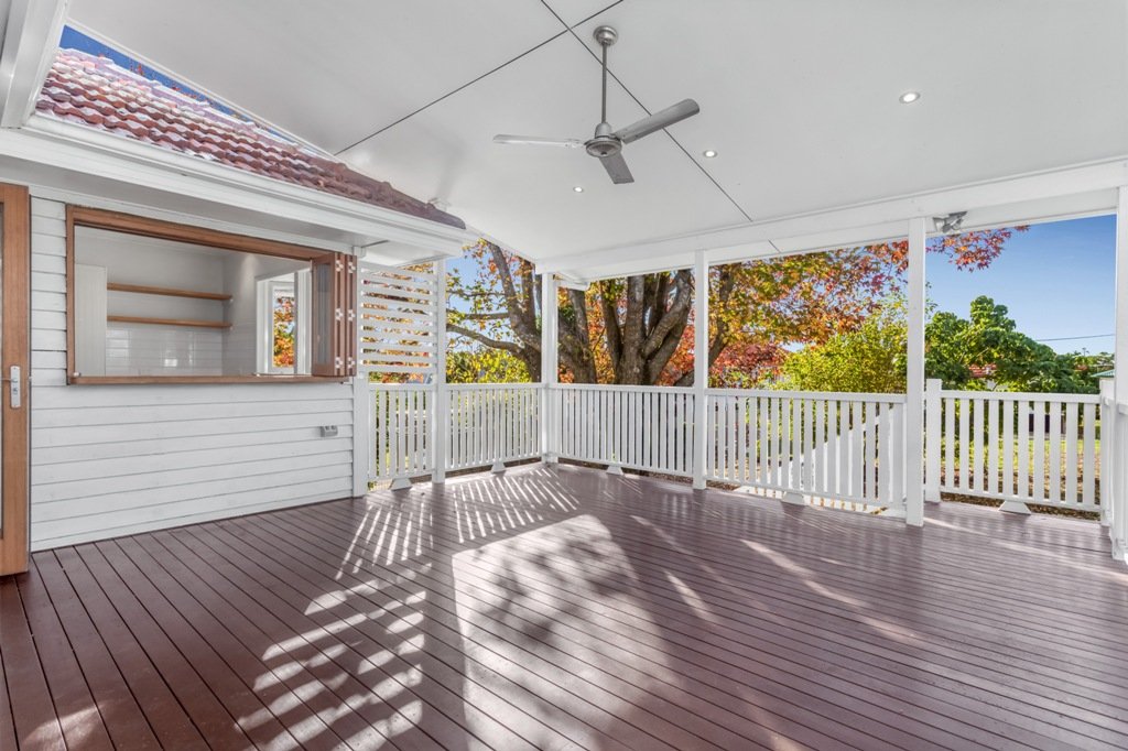15 Kembla Street WAVELL HEIGHTS 3