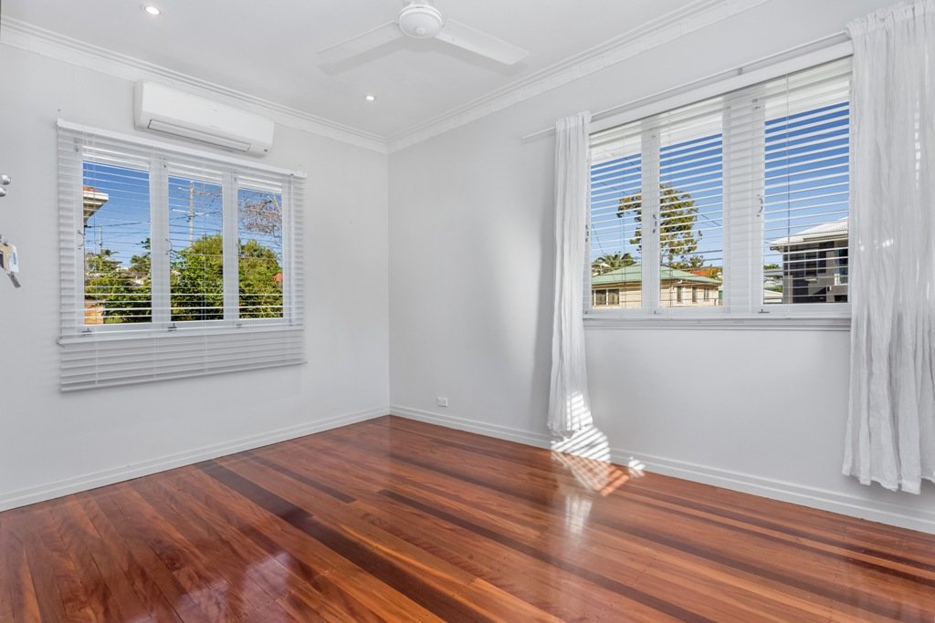 15 Kembla Street WAVELL HEIGHTS 7
