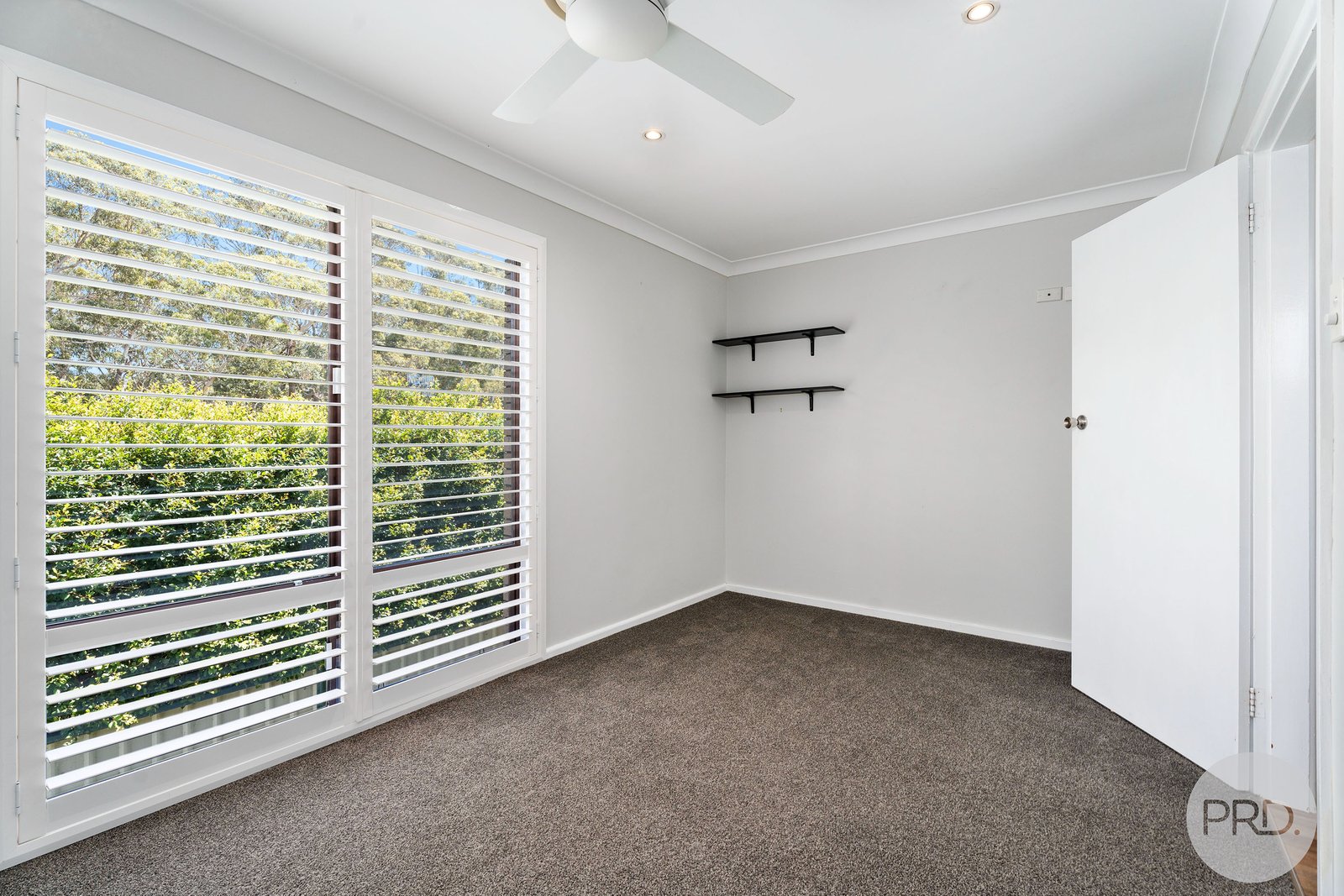 15 Kemp Street SALAMANDER BAY 14