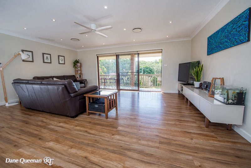15 Kemp Street SALAMANDER BAY 2