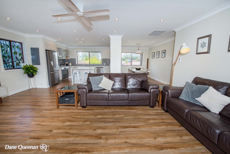 15 Kemp Street SALAMANDER BAY 12