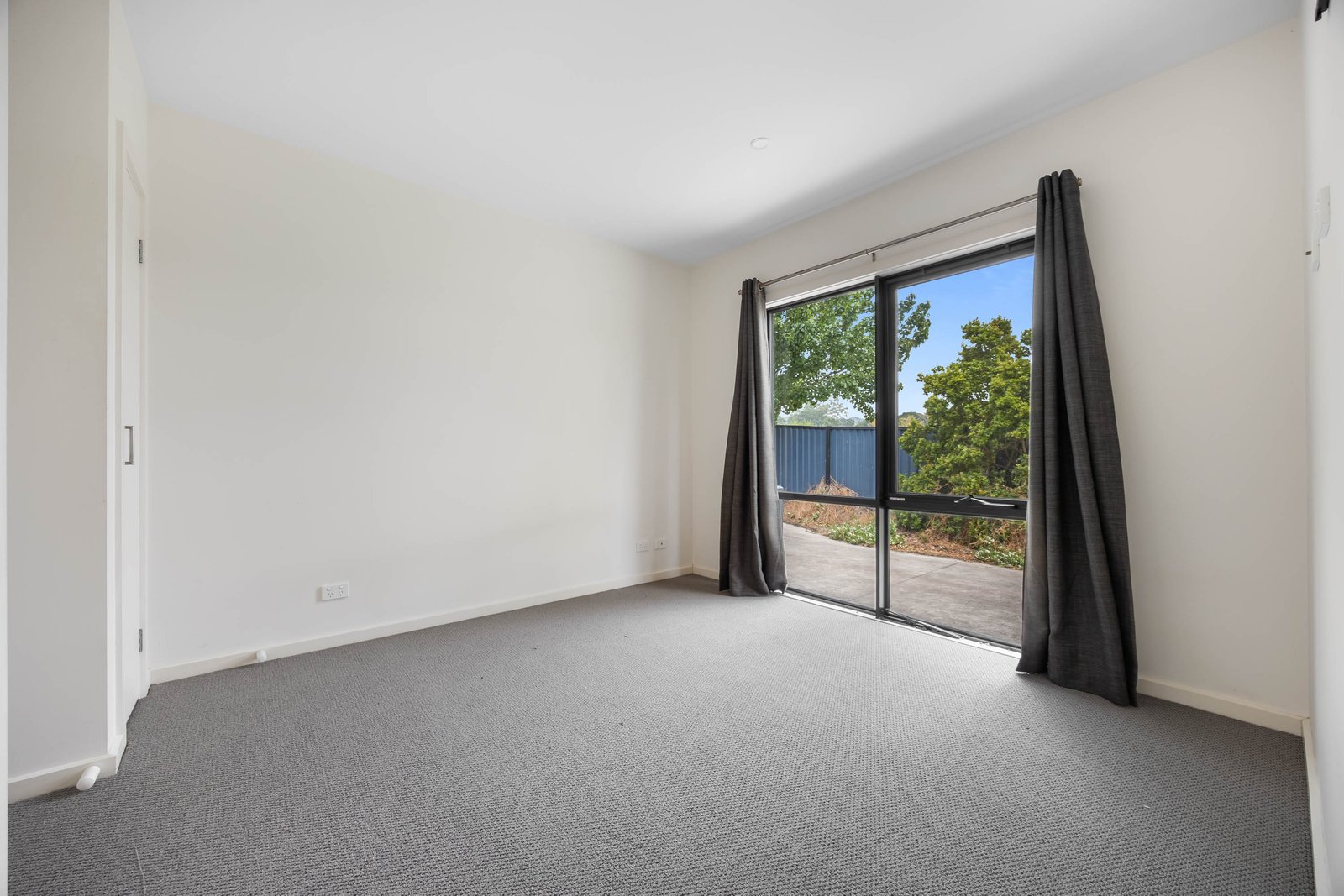 Gallery: 1/5 Kenny Street