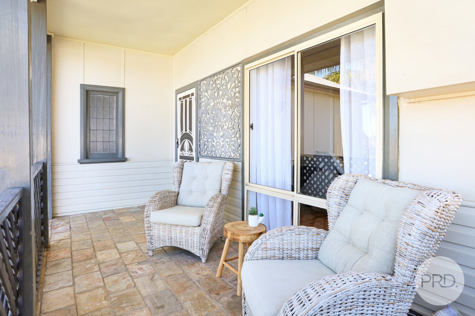 15 Kent Street TAMWORTH 2