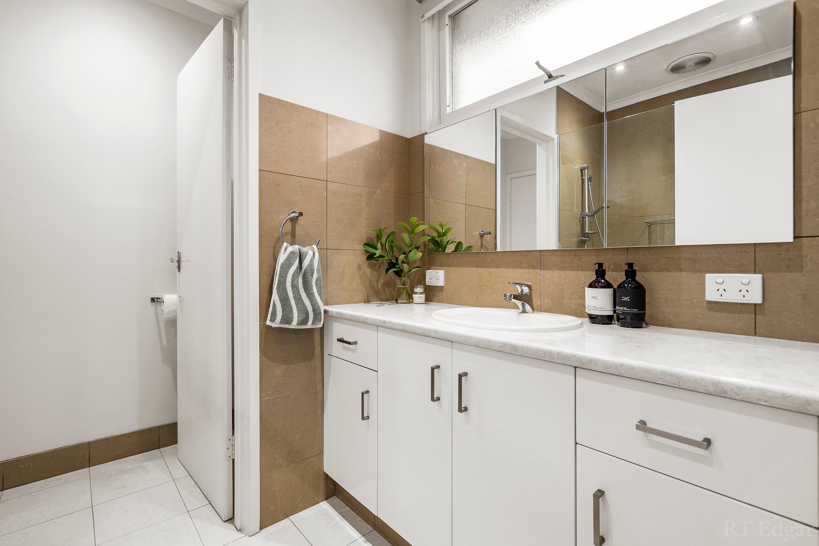 Real Estate and Property in 15 Kerr Crescent, Camberwell, VIC