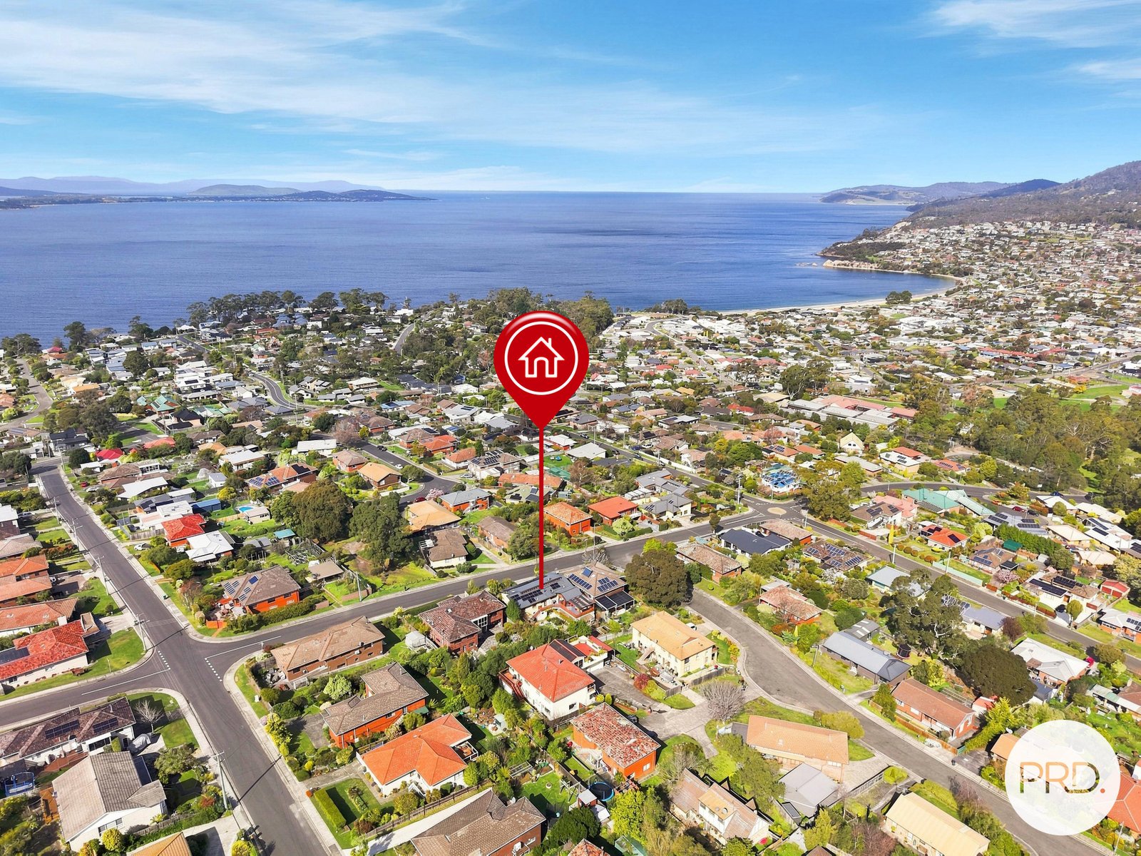 15 Kiama Place BLACKMANS BAY 2
