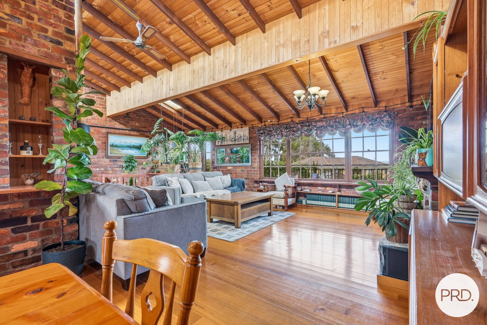 15 Kiama Place BLACKMANS BAY 8