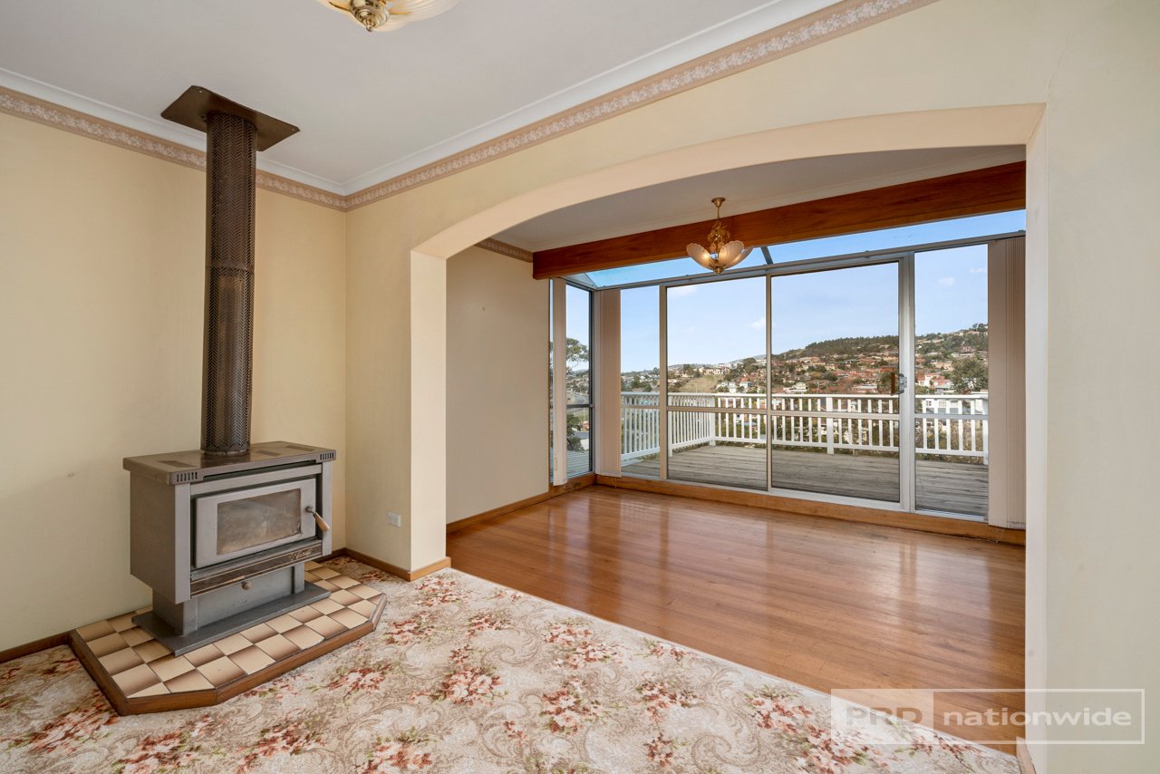 15 Kinarra Crescent CHIGWELL 5