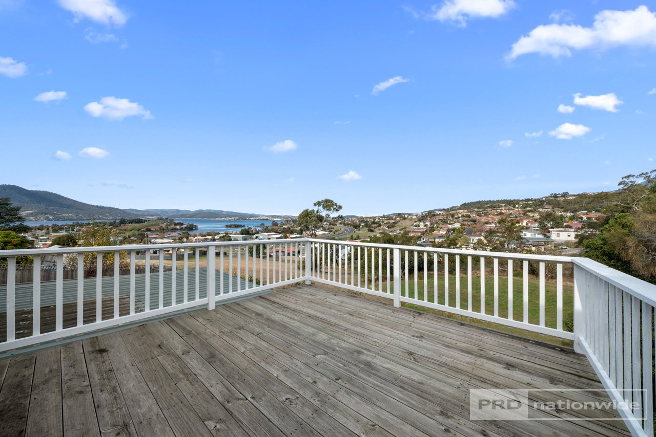 15 Kinarra Crescent CHIGWELL 7