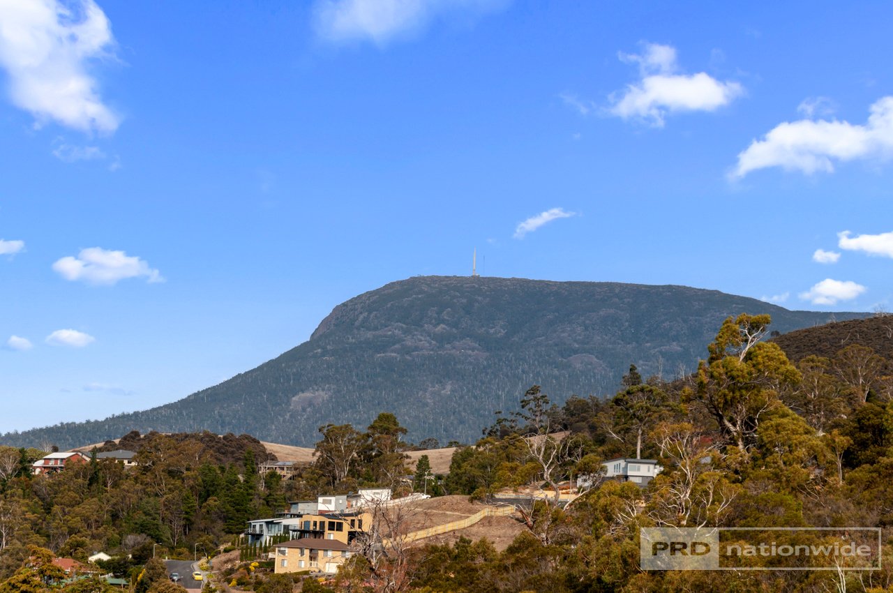 15 Kinarra Crescent CHIGWELL 8