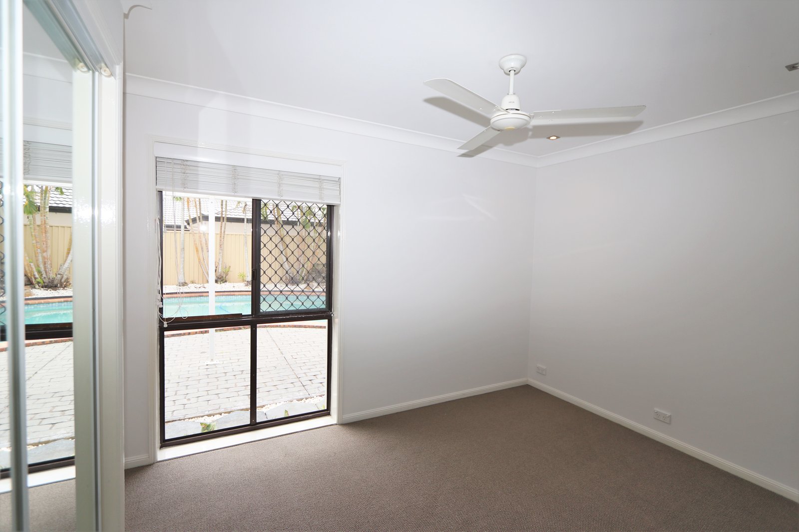 15 Kincardine Drive BENOWA 16