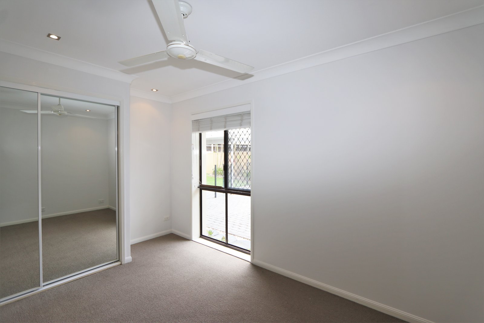 15 Kincardine Drive BENOWA 17