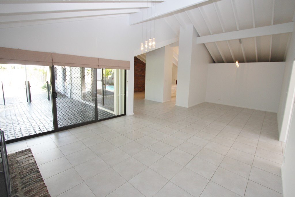 15 Kincardine Drive BENOWA 10