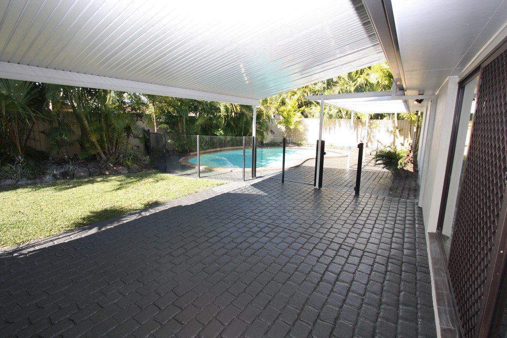 15 Kincardine Drive BENOWA 13