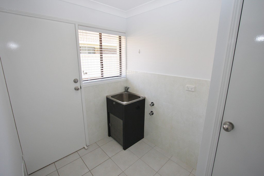 15 Kincardine Drive BENOWA 11