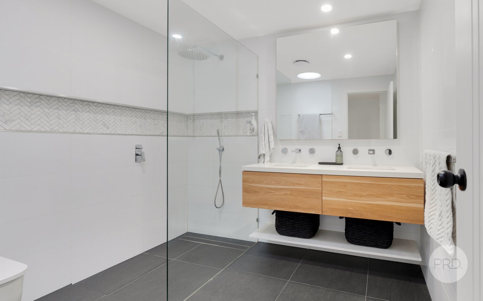 15 Korimul Crescent SOUTH PENRITH 11
