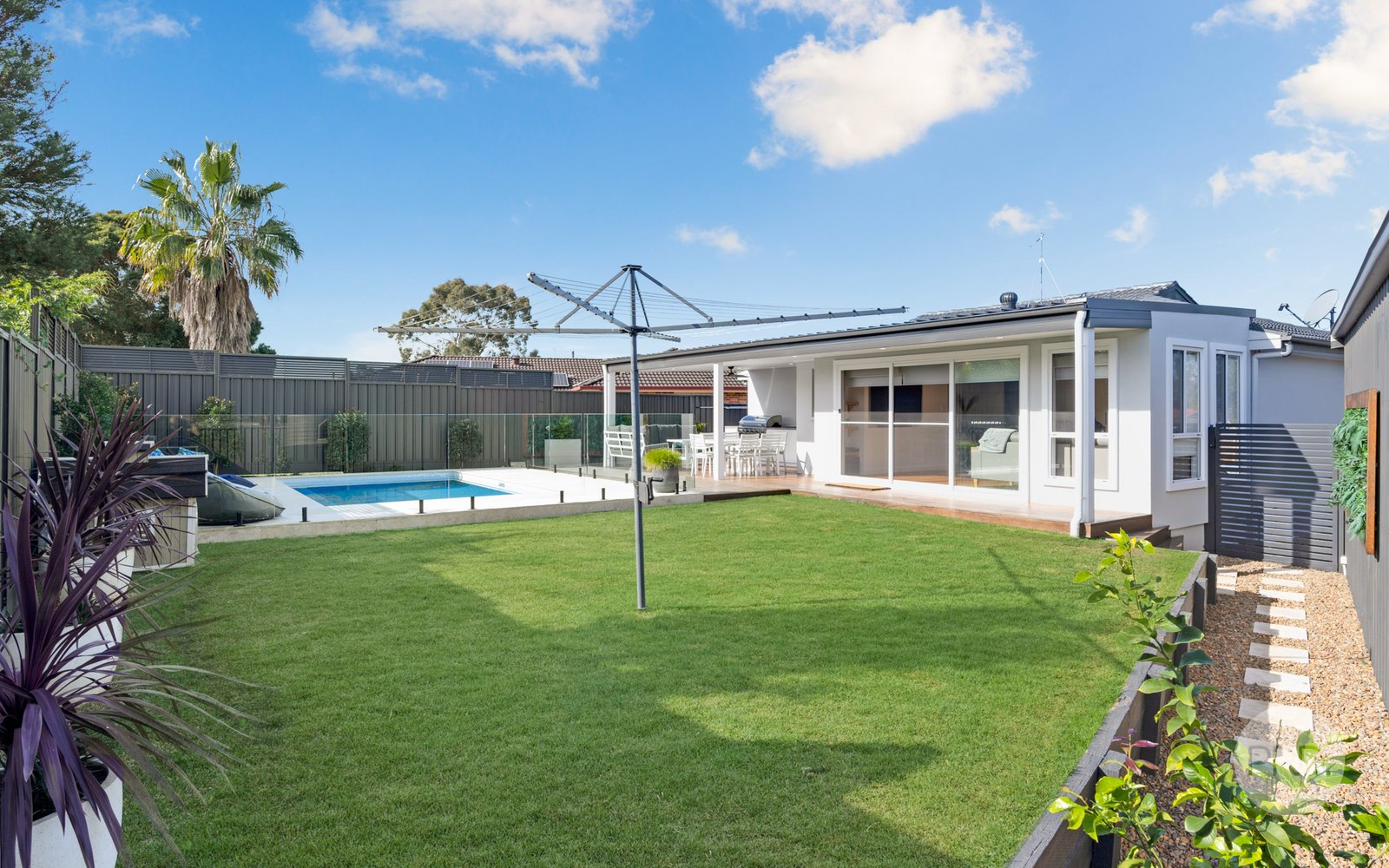 15 Korimul Crescent SOUTH PENRITH 13