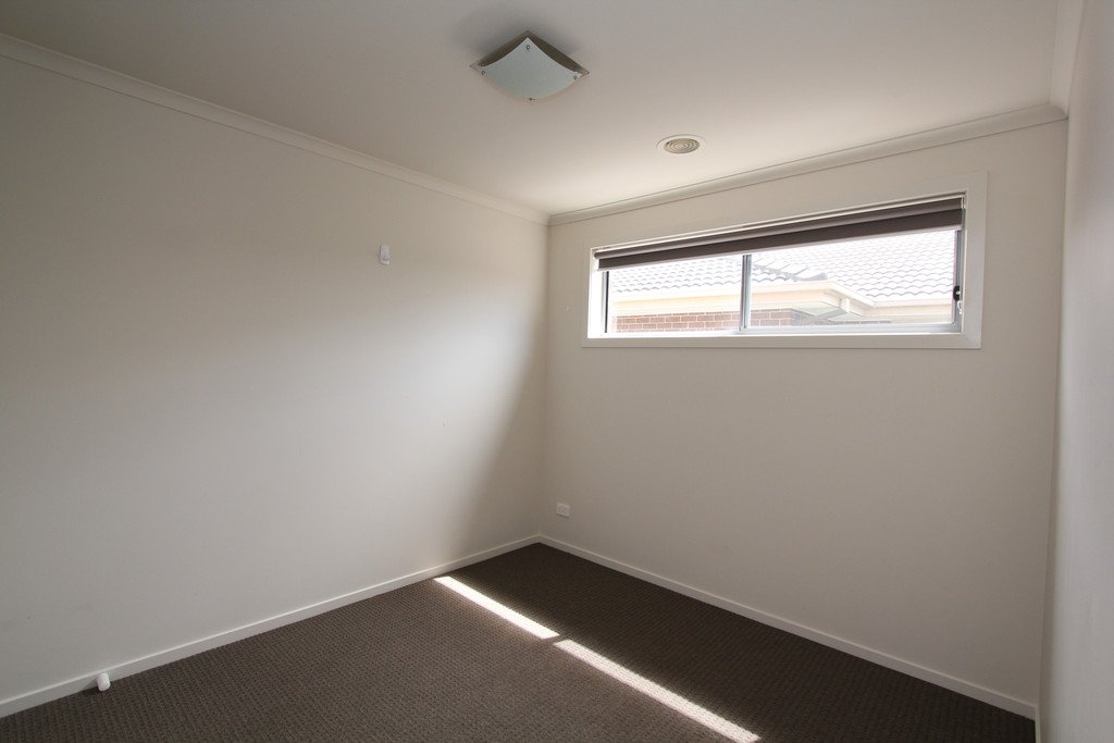 15 Lancaster Street ALFREDTON 5