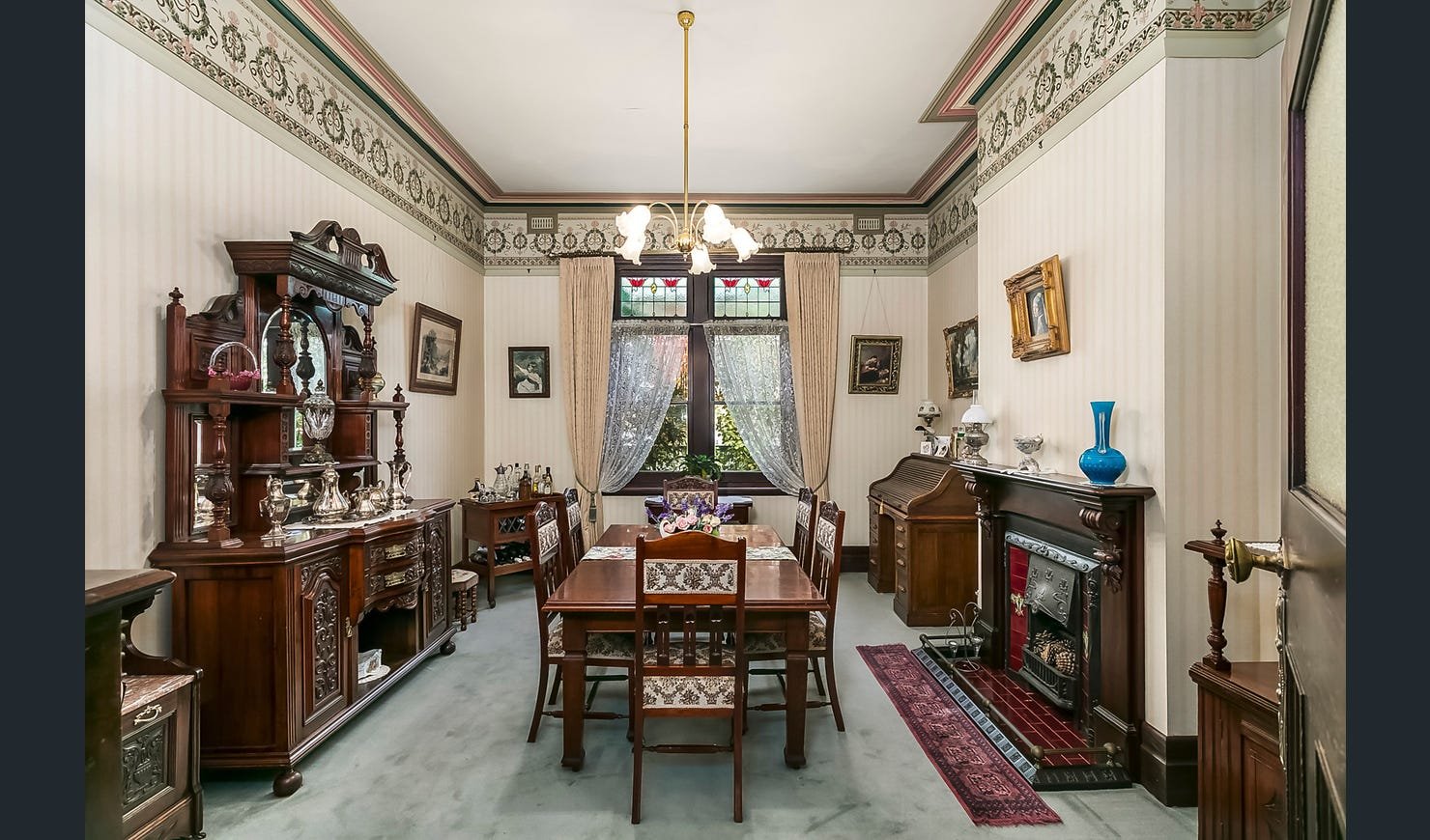 Gallery: 15 Laura Street