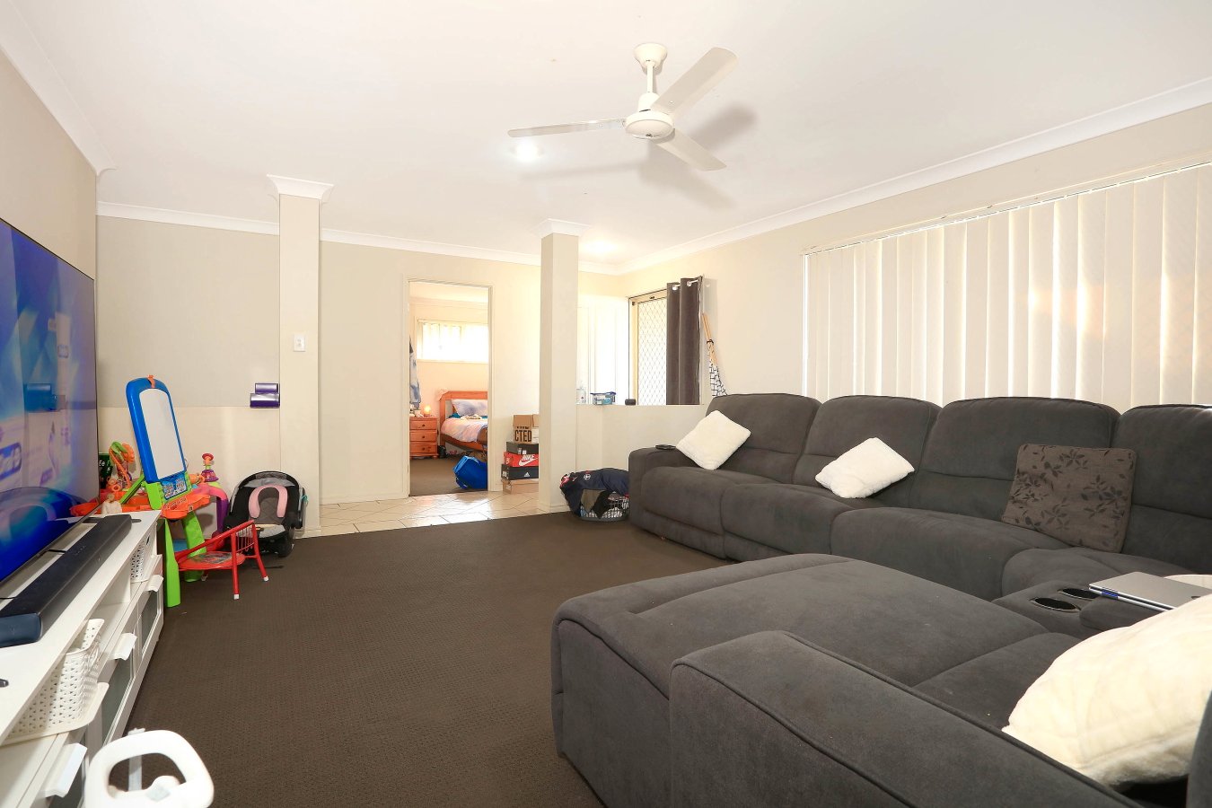 15 Lauren Grove UPPER COOMERA 5