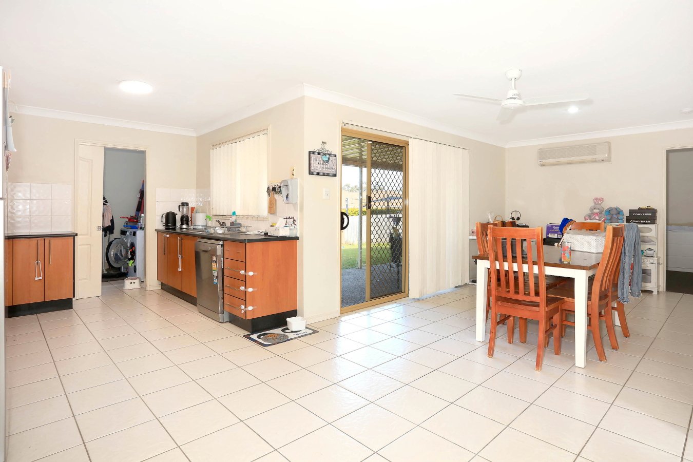 15 Lauren Grove UPPER COOMERA 6