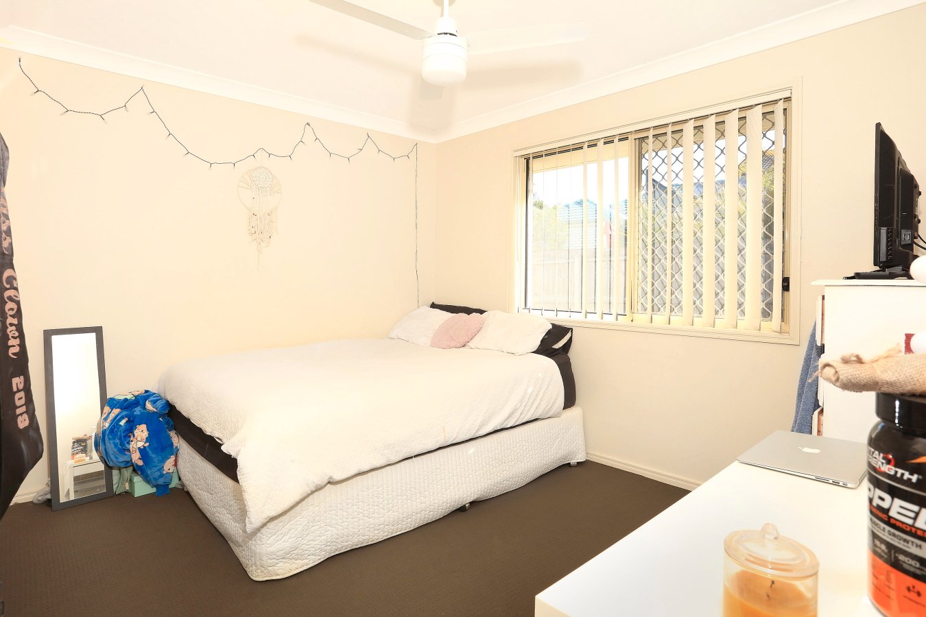 15 Lauren Grove UPPER COOMERA 11