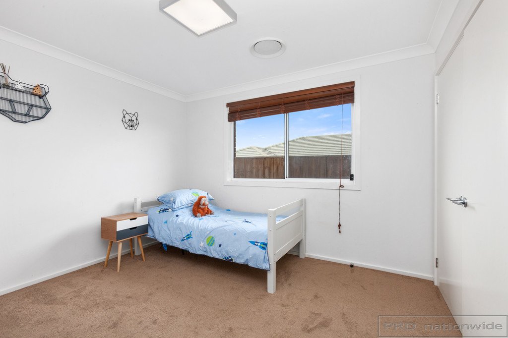 15 Legendary Circuit GILLIESTON HEIGHTS 11
