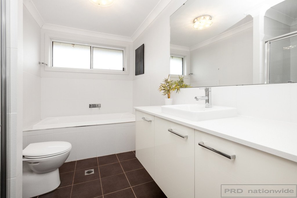 15 Legendary Circuit GILLIESTON HEIGHTS 14