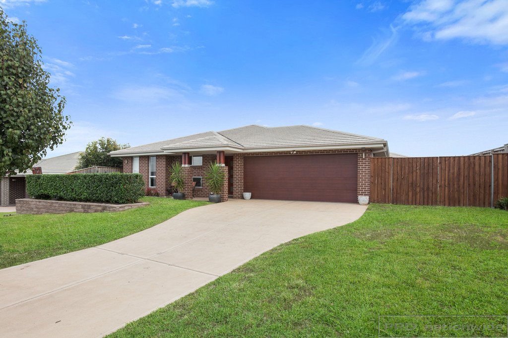 15 Legendary Circuit GILLIESTON HEIGHTS 20