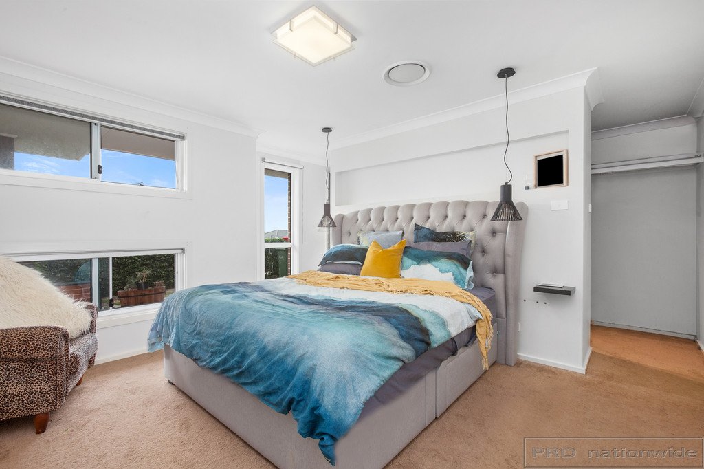 15 Legendary Circuit GILLIESTON HEIGHTS 9