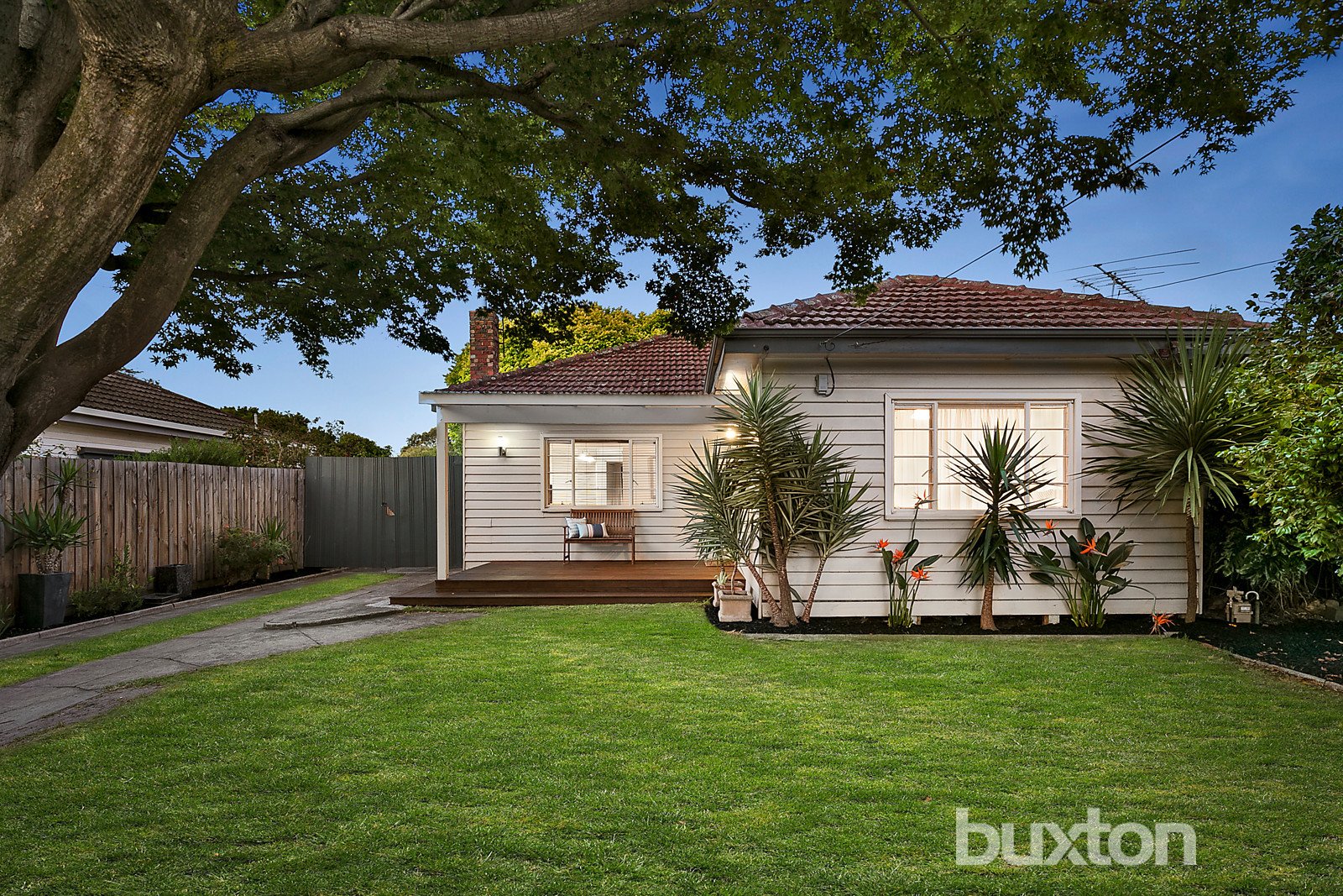 Gallery: 15 Lehem Avenue