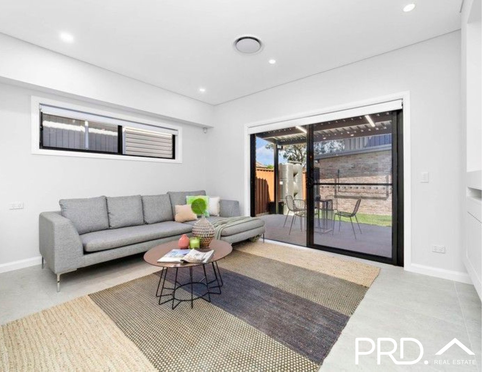 15 Lehn Road EAST HILLS 2