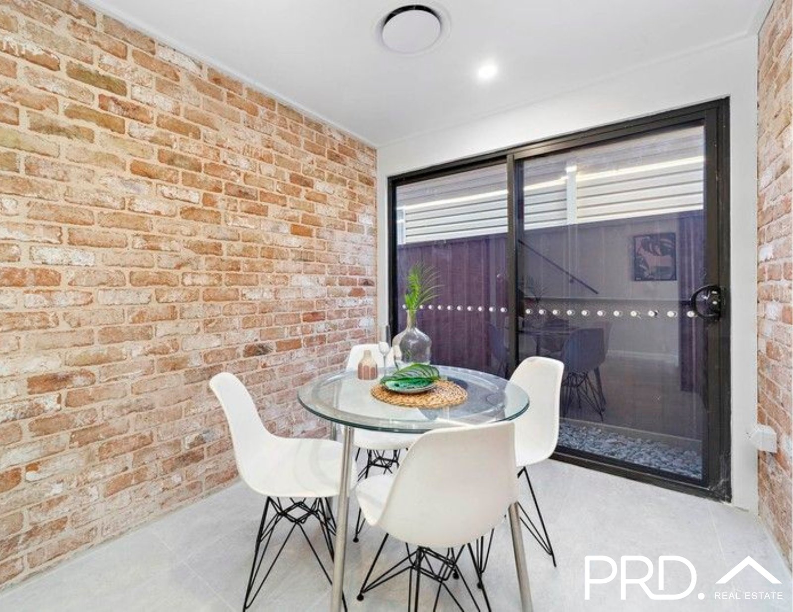 15 Lehn Road EAST HILLS 3