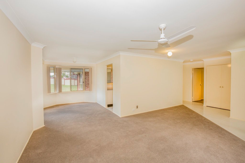 15 Leinster Circuit ASHTONFIELD 8
